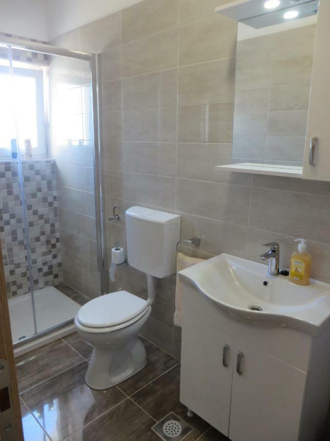 Luka Apartments Biograd Na Moru Bagian luar foto