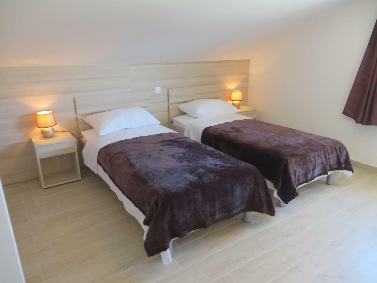 Luka Apartments Biograd Na Moru Bagian luar foto