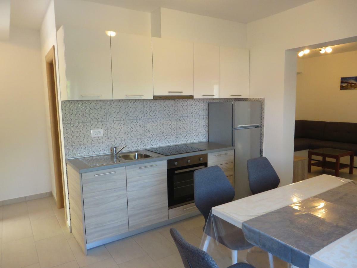 Luka Apartments Biograd Na Moru Bagian luar foto