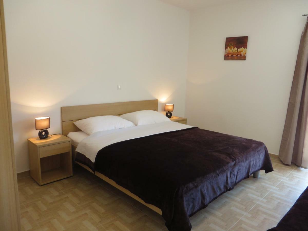 Luka Apartments Biograd Na Moru Bagian luar foto