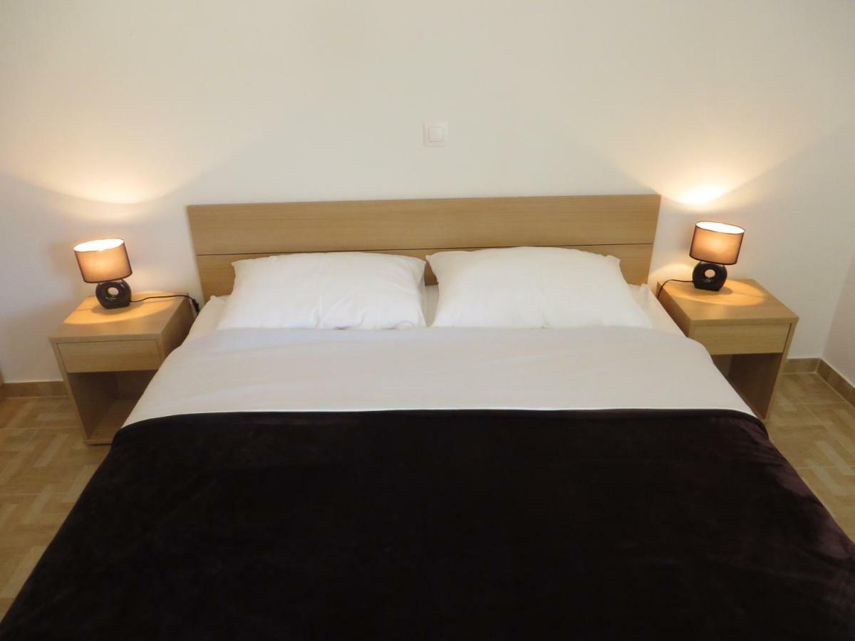 Luka Apartments Biograd Na Moru Bagian luar foto