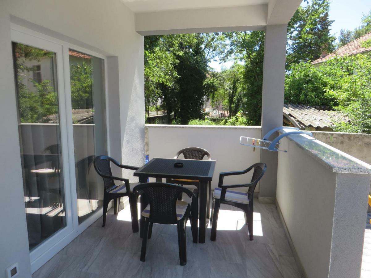 Luka Apartments Biograd Na Moru Bagian luar foto